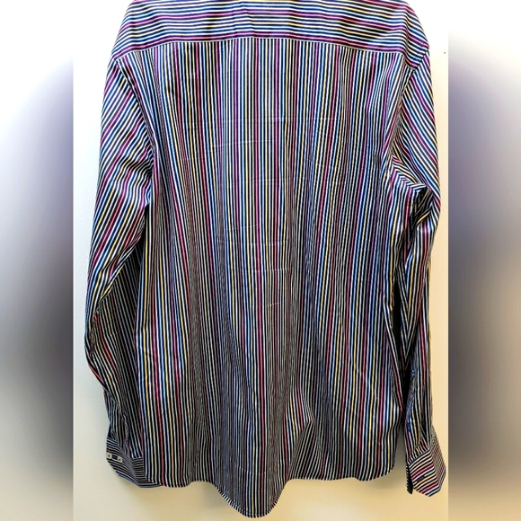 Bugatchi Man's Shirt in a rich multi-color pinstripe on black, size Large. - Picture 4 of 6